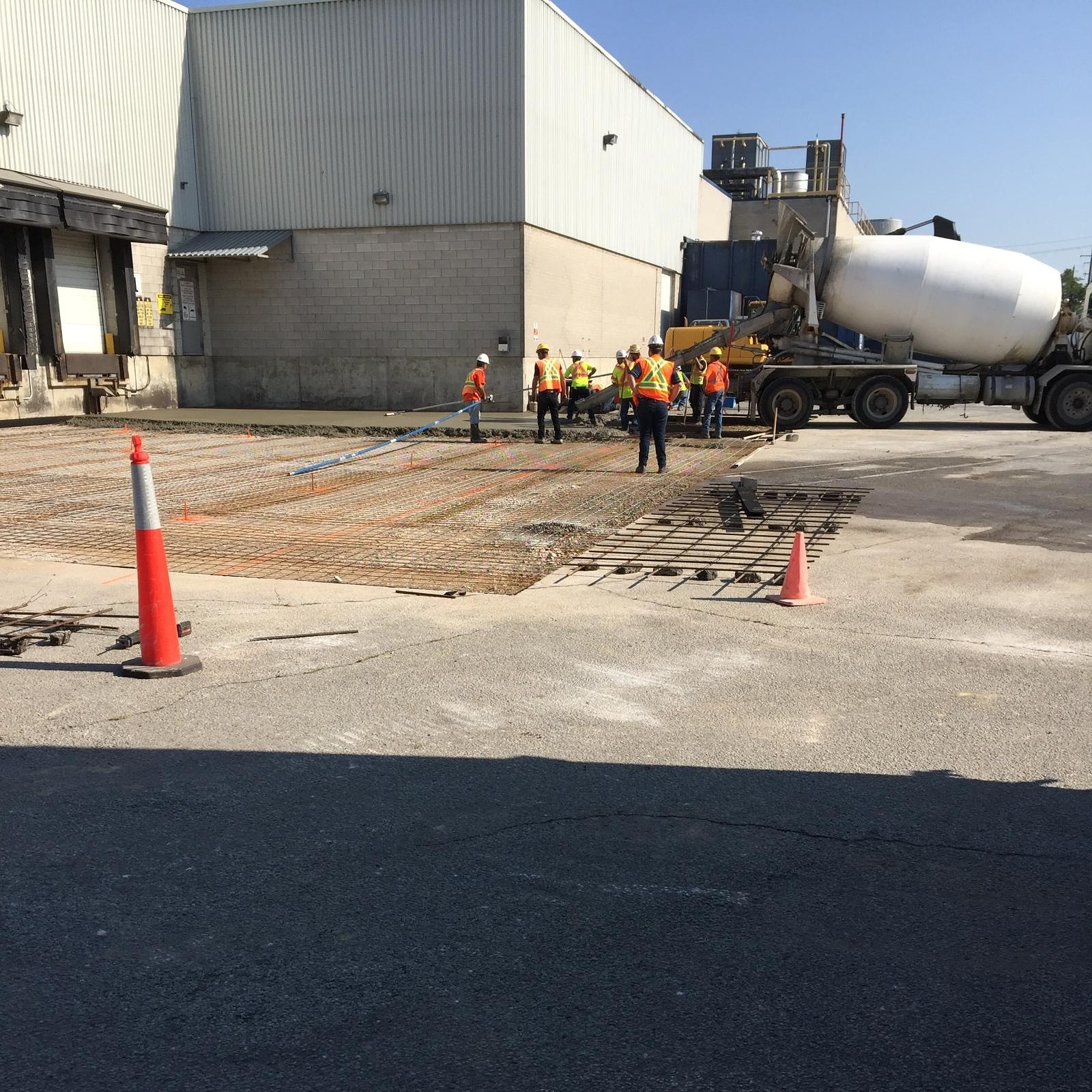 Weston Bakeries exterior loading dock pad in North York, Ontario